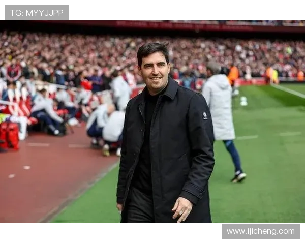 天空体育曝伊劳拉或离开水晶宫
